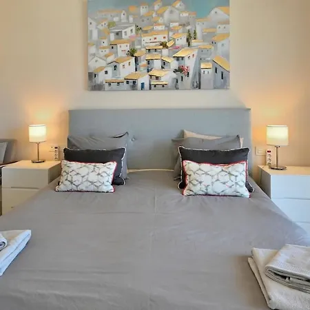 Luxury With Seaviews Apartment